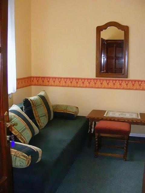 Fenyves Fogado Hotell Szurdokpüspöki Rom bilde