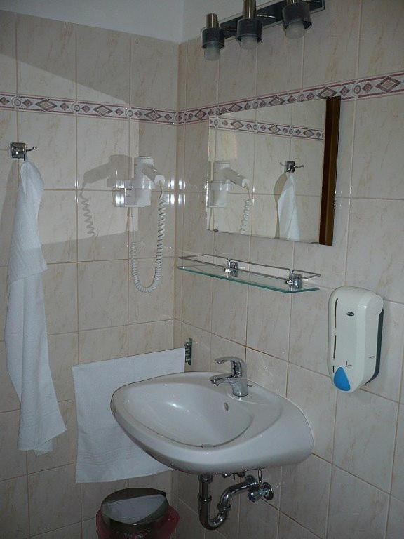 Fenyves Fogado Hotell Szurdokpüspöki Rom bilde