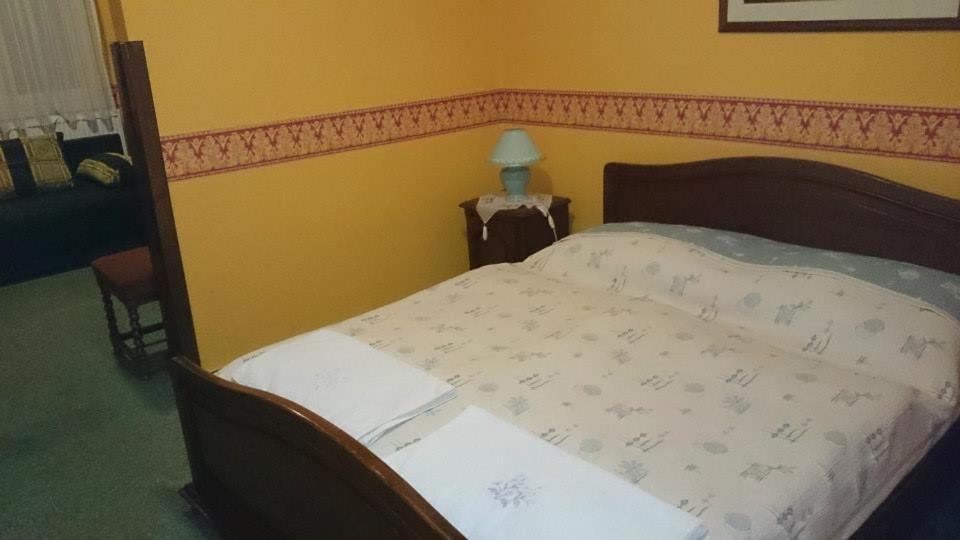 Fenyves Fogado Hotell Szurdokpüspöki Eksteriør bilde